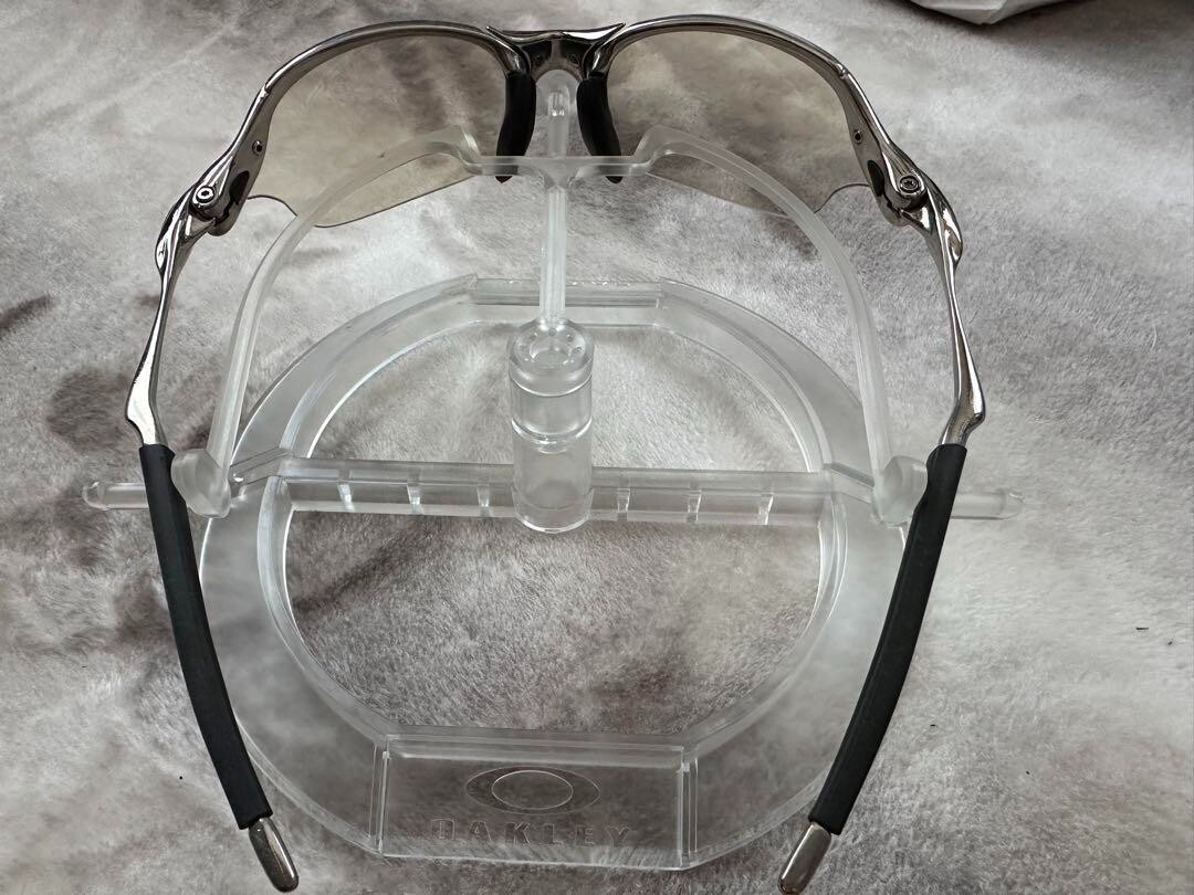 美品　Oakley ROMEO2 polished w/TITANIUM Oakley Romeo 2 Polished Titanium Iridium Metal Frame Sunglasses X