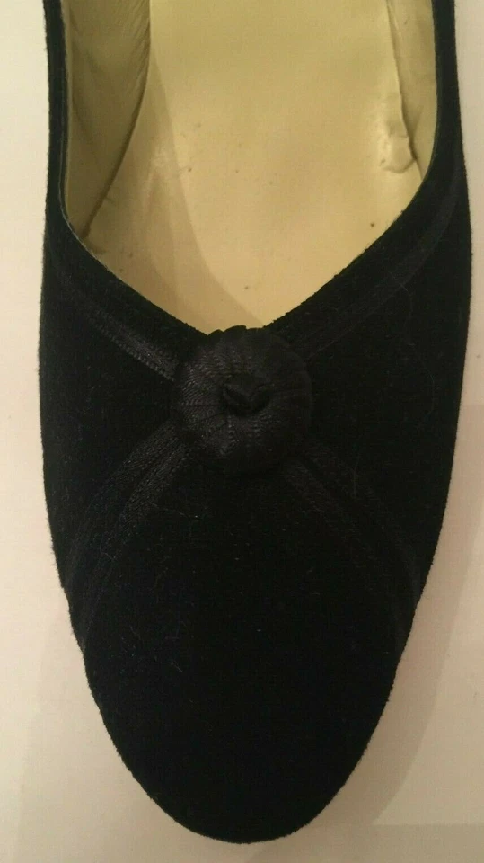 Saks Fifth Avenue Womens Classic Pumps Size 6B Black Suede Round Toe Satin Trim  - Image 4 of 4