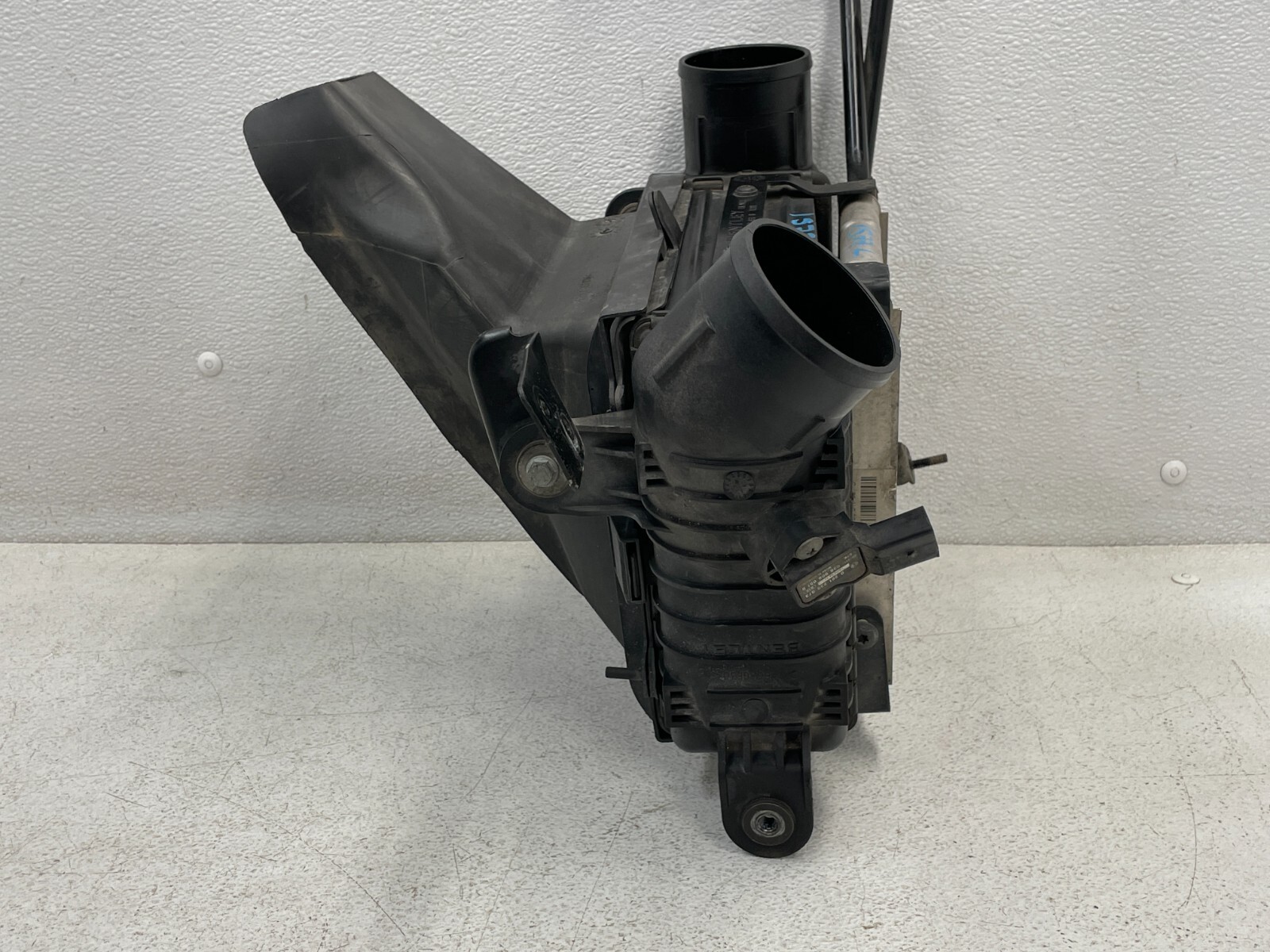 03-07 Bentley Continental GT Left Turbo Intercooler Oil Cooler Duct 1577 OEM
