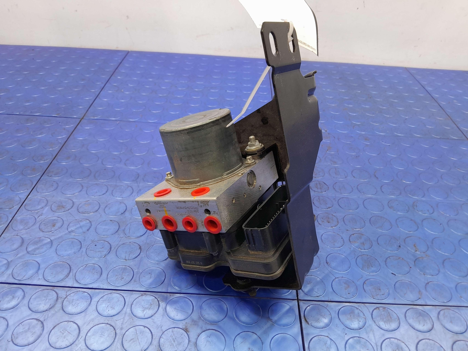 17-24 Maserati Ghibli ABS Anti Lock Brake Pump Modulator Assembly OEM 670102045