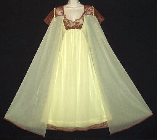 VTG PRISTINE YELLOW & BROWN 2 PC 4 LAYER VANITY FAIR FLUFFY CHIFF PEIGNOIR SET S - Picture 1 of 12