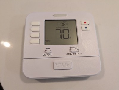 VIVE COMFORT TP-P-705 Programmable Thermostat Single Stage
