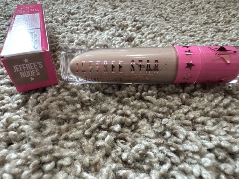 Jeffree Star Cosmetics Velour Liquid Lipstick Nude Matte Vegan 0.19 fl oz