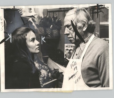 Actors TRISH VAN DEVERE, MELVYN DOUGLAS ''One Is a Lonely Number'' 1971 PressPhoto