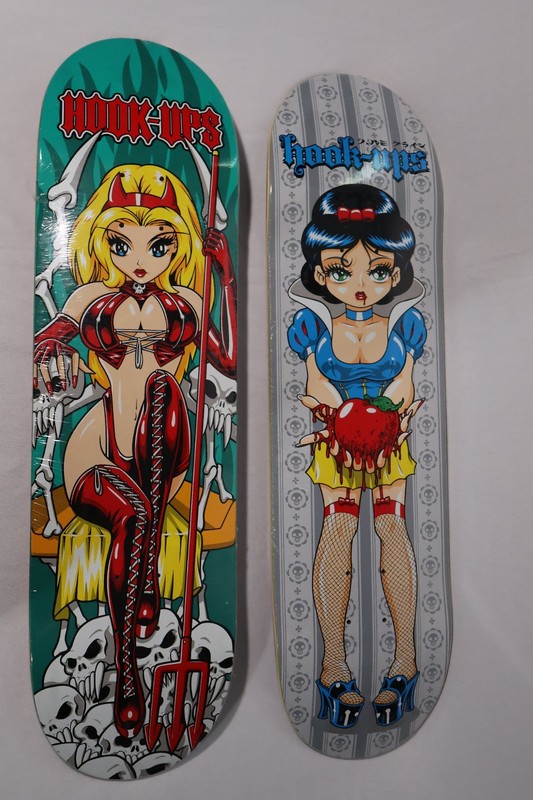 Factory Sealed New 2 Hook Ups Skatebord Decks Devil Thorne 8.5 Evil Snow 8.25 