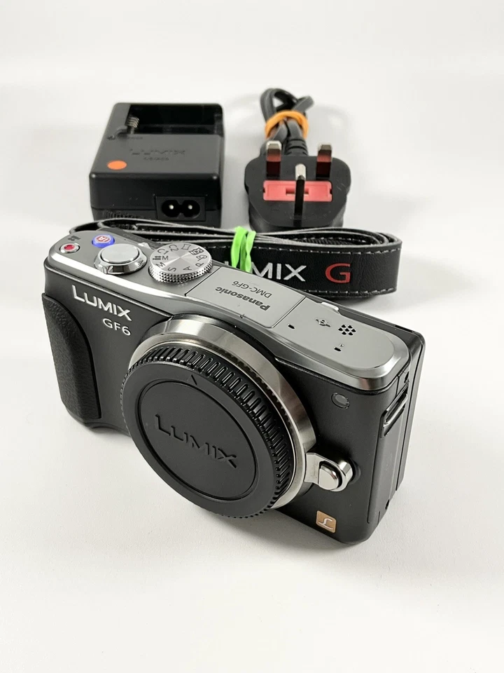 Panasonic LUMIX DMC-GF6 16.0MP Digital Camera - 14-42mm Lens - 1855 Shots, photo 4 of 5