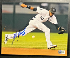 ALEXEI RAMIREZ SIGNED 8X10 PHOTO - (Beckett) MLB Chicago White Sox