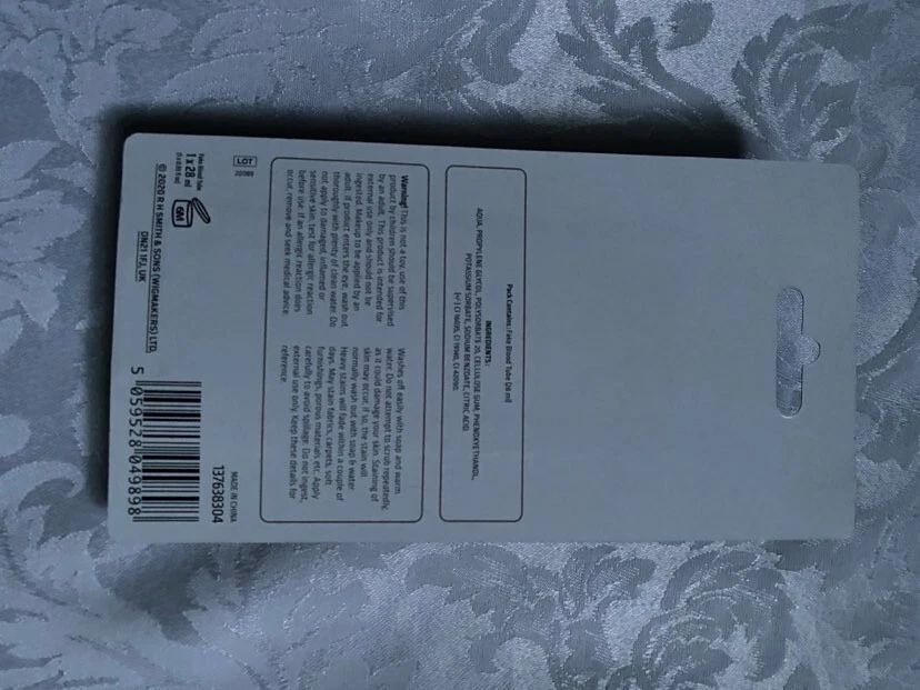 ILLUSIONS FAKE BLOOD Foto 2 de 2