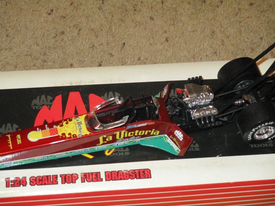 Darrell Gwynn Mike Dunn La Victoria Salsa 1996 1:24 Mac Tools Racing - Image 2 of 2