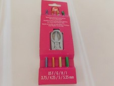 Boye Aluminum Crochet Hook Set with Folding Scissors Sizes F/G/H/I