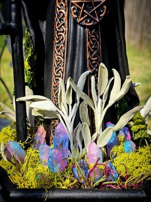 TONANTZIN SANTA MUERTE COATLICUE Santísima Black Gold Quartz
