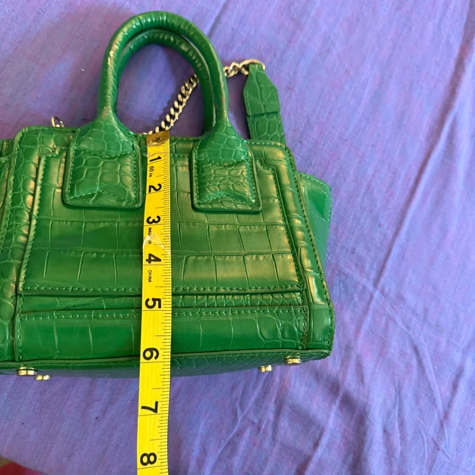ZARA Green Mock Croc Mini Tote Crossbody Bag Chain Strap Very Good Condition - Image 4 of 4