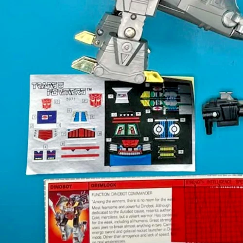1985 GRIMLOCK 100% COMPLETE w/TECH SPEC G1 TRANSFORMERS UNUSED HIGH GRADE - Image 3 of 4