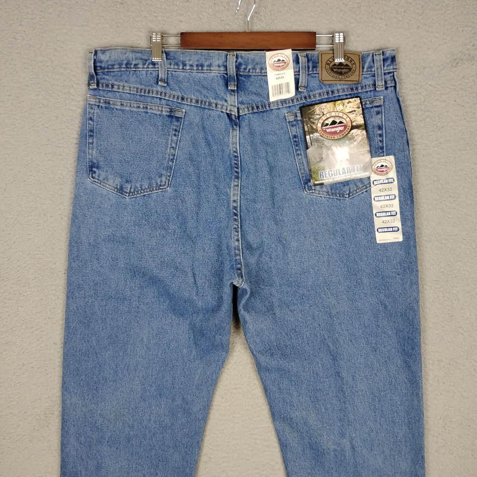 Blue Ridge By Wrangler Jeans Mens 42x32 Regular Fit Medium Wash Denim Pants NEW - Image 4 of 4
