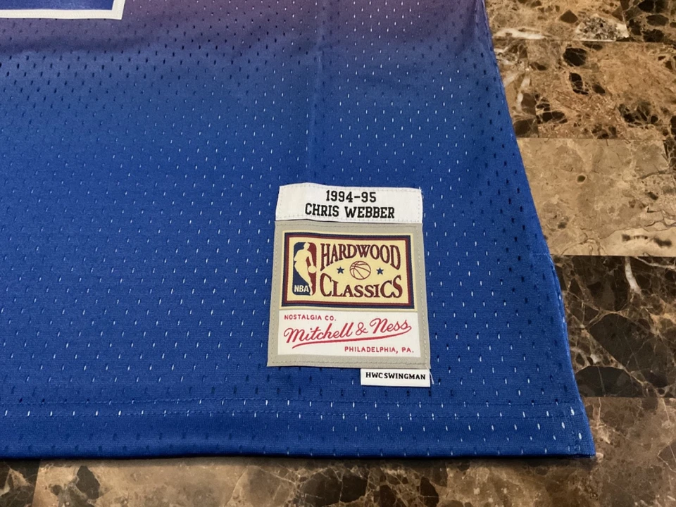 Camiseta deportiva Mitchell & Ness Swingman 1994-95 Chris Webber #2 Bullets para hombre $130 grande Foto 2 de 4
