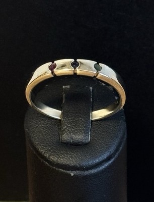 Goldring mit  Rubin, Saphir, Smaragd  Gold 333 / 8  Karat  Größe  68