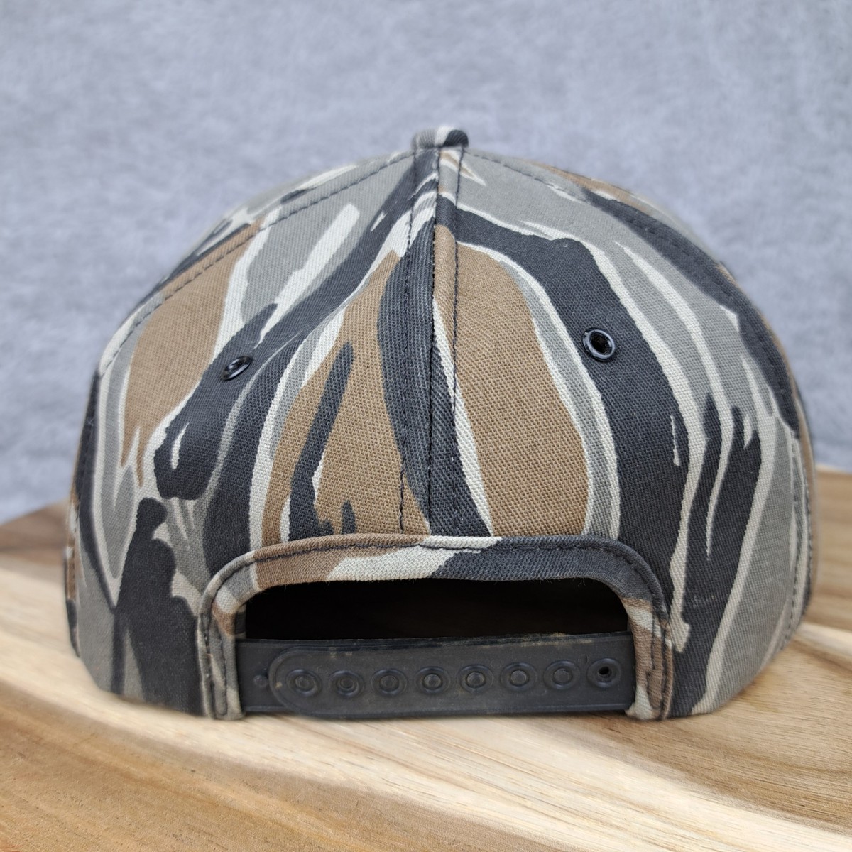 Vintage STIHL Hat Cap Snapback Camo Trucker Patch Chainsaw  display picture 1