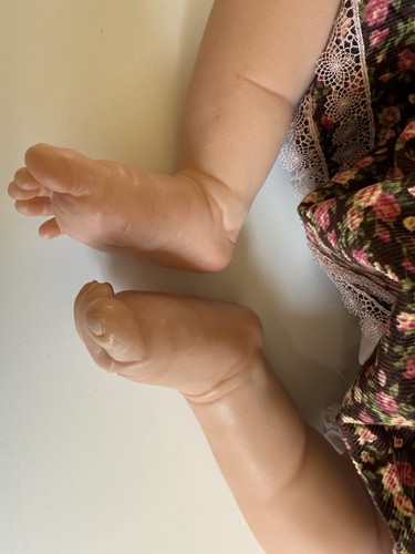 Jayden - Entzückende Reborn lebensechte Vinyl Künstler Baby Puppe von Claire Taylor - Bild 6 von 21