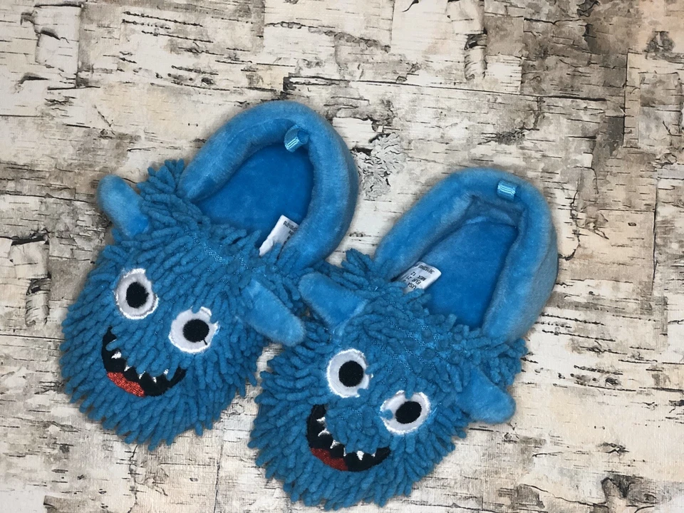 Nuevas pantuflas sin cordones Cookie Monster para bebés/niños pequeños azules talla 4 Foto 3 de 4