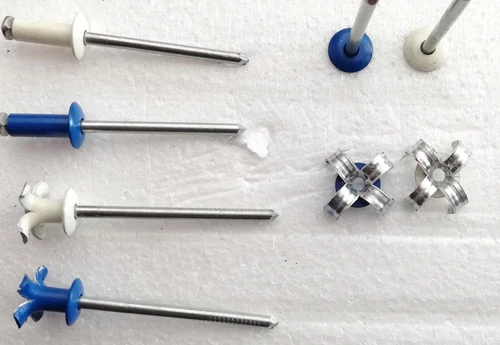 8 rivets for European license plate motorcycle, scooter Ø4.8x12 4 blue and 4 white