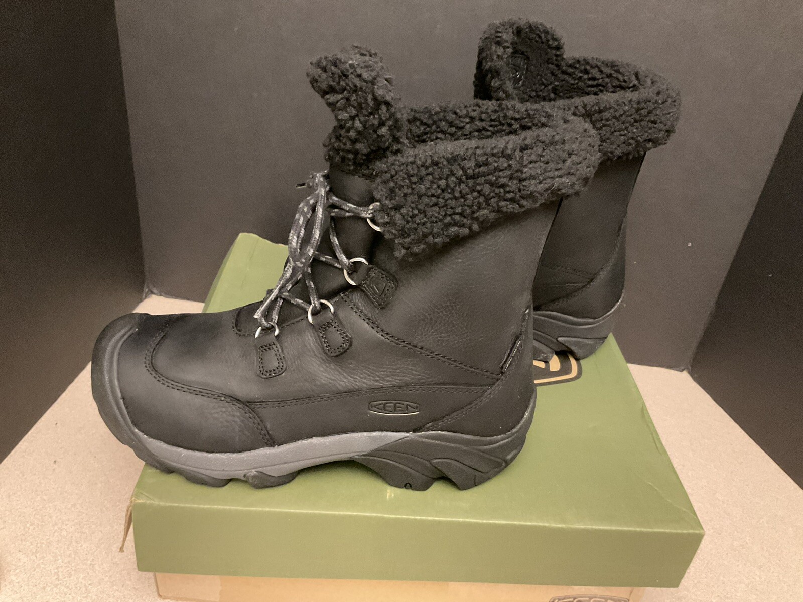 Nuovo! Stivali invernali donna KEEN Betty Boot corti impermeabili in pelle. Taglia 8 5.