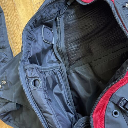 Oakley Sandbag Sling Tactical Bag Pack Red Black Software Icon+Phone Case AP - Picture 8 of 16