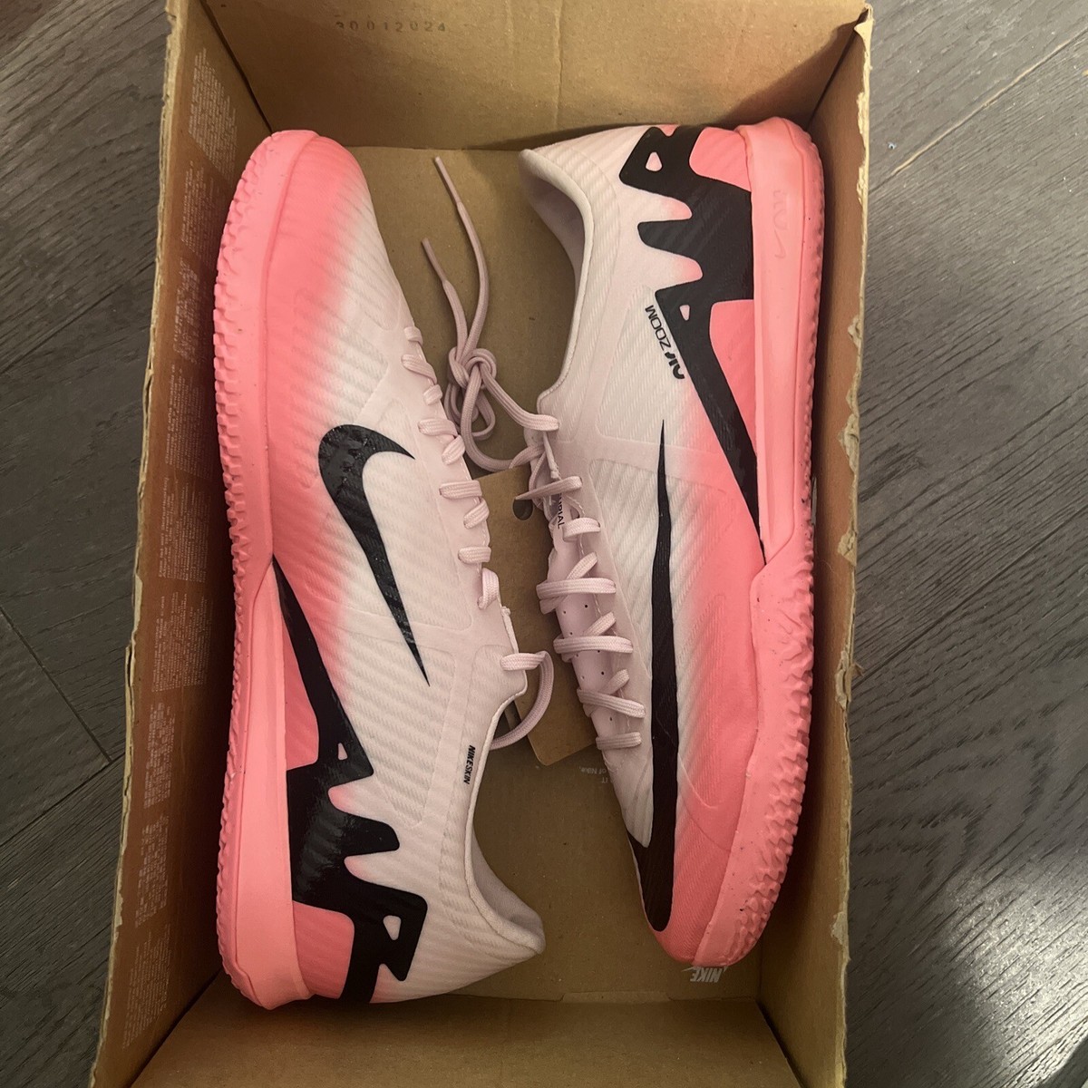 Nike Zoom Mercurial Vapor 15 Academy IC Mad Brilliance Pack