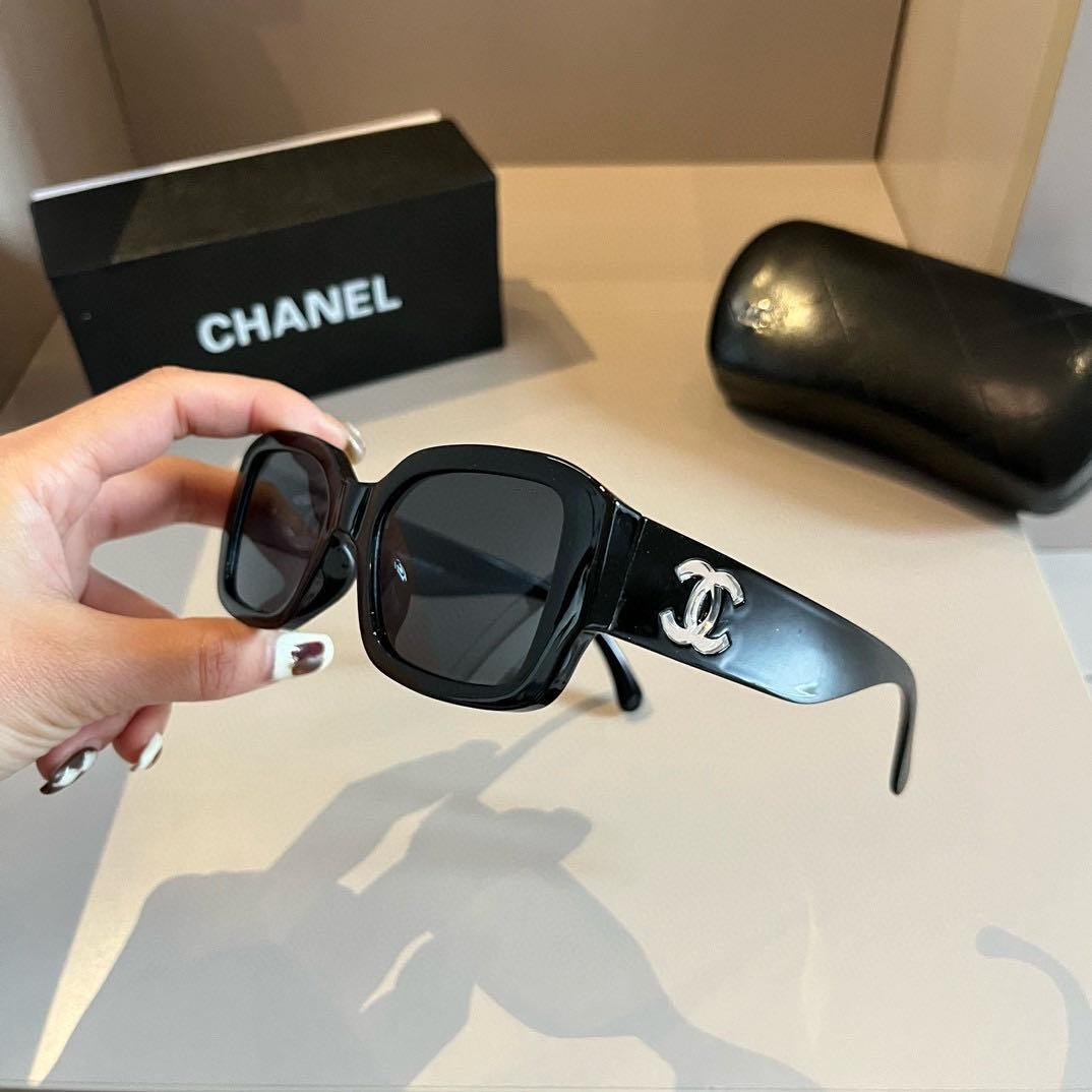 CHANELリボン1ロール100m黒 1.5㌢幅シャネルリボンブラック1ロール 100メートル 1.5㌢幅