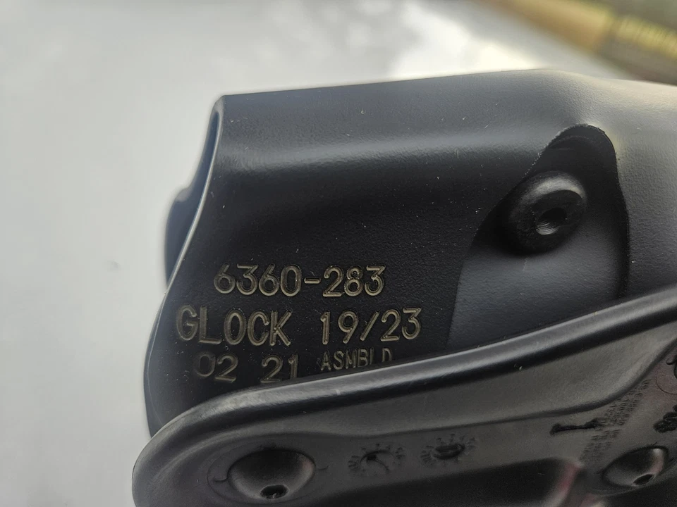 Safariland 6360-283 Glock 19/23 Level 3 Retention Duty Holster RH - Image 3 of 4