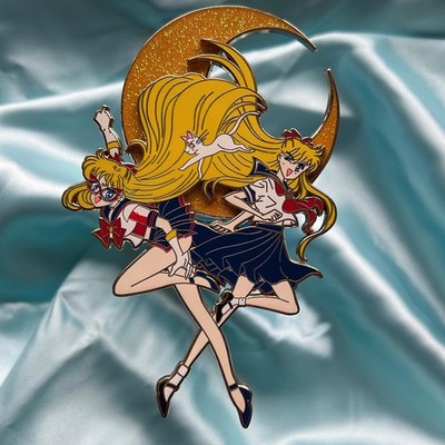 Sailor Moon Anime Sailor V Venus Mina Minako Aino & Artemis Enamel Pin