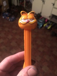Cartoon Garfield 1980s PEZ  candy Dispenser