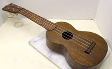 MARTIN  CO UKE Model O 4-String Ukelele with Soft Case  Quality  Great Tone 