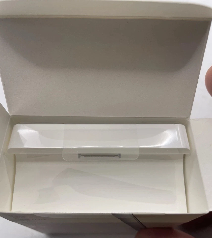 Apple MC940ZMA iPad Dock for iPad 2/3 A1381 Brand New ! Sealed !! - Image 3 of 3