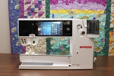 Bernina B 880 Plus Sewing/Quilting/Embroidery Machine + SR & w/ SDT Module