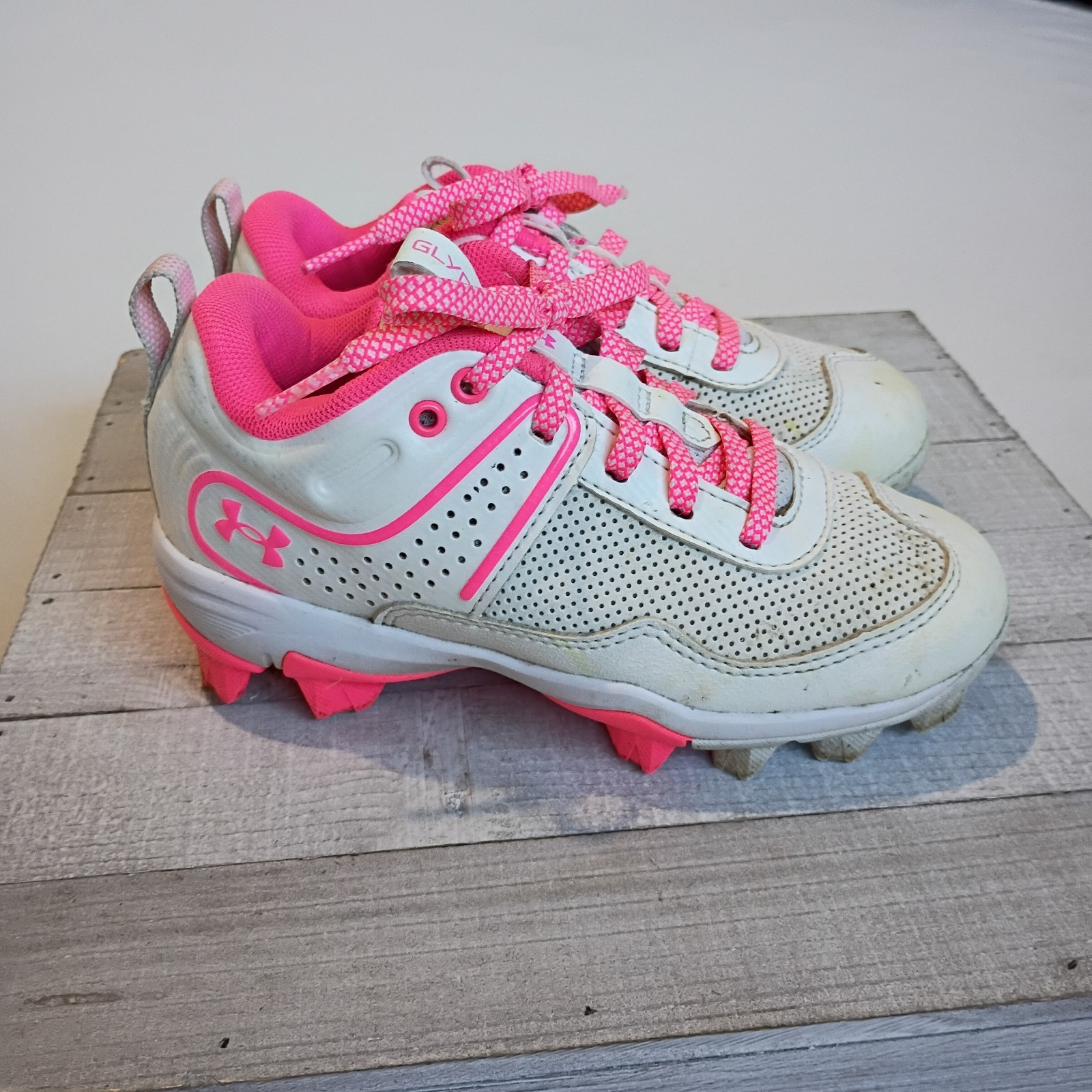 Under Armour Glyde RM softball cleats in white and pink Size 12K thumbnail 3