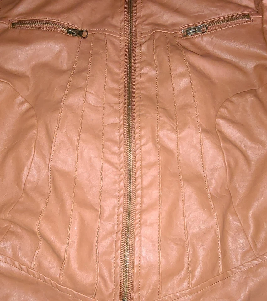 CHAQUETA MUJER LAST KISS IMITACIÓN CUERO MARRÓN TALLA MEDIANA Foto 4 de 4