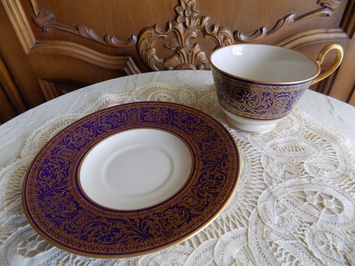 Franciscan Royal Renaissance Gold Cobalt Footed Tea Cup/Saucer - Picture 15 of 16