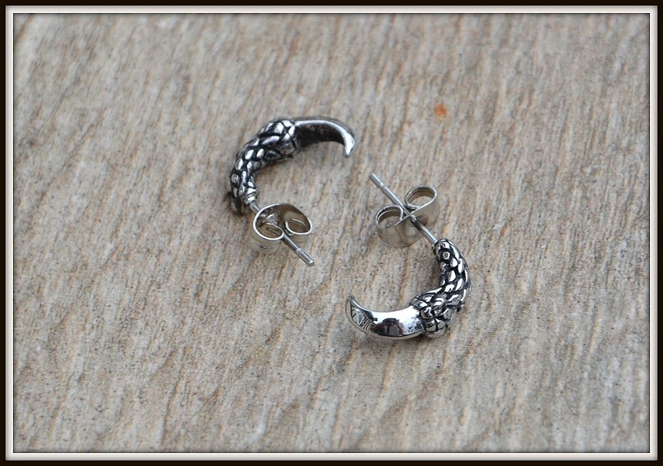 Paire de Boucles d'oreille Griffe de Dragon ( biker punk ) REF 135 - Photo 1/1