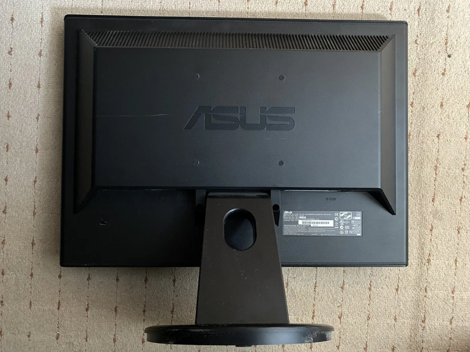 ASUS  19,6" LCD Monitor - 1440 x 900 -  250 cd/m² - 5ms VGA Schwarz - Bild 2 von 4