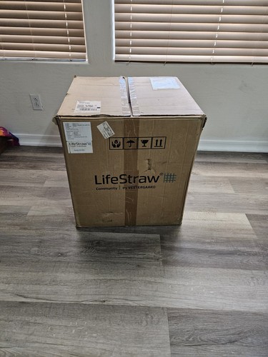 LifeStraw Community High-Volume Water Purifier, Autofill - Picture 1 of 5