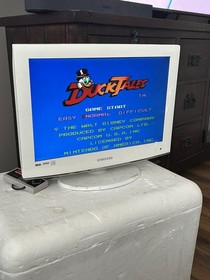 Disney's DuckTales (Nintendo NES, 1989)  COMPLETE IN BOX Capcom See Photos!
