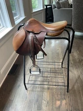 Beval The Devon English Saddle With Stirrups