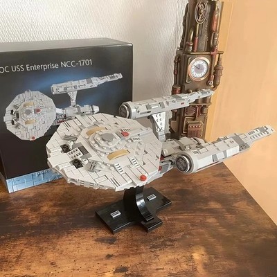 MOC Sci-Fi Raumschiff Modell 729PCS Building Blocks Midi Display DE Neu schnell