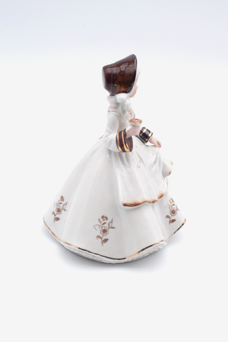 Dresden Porcelain Figurine of a Woman in brown hat - Picture 2 of 9