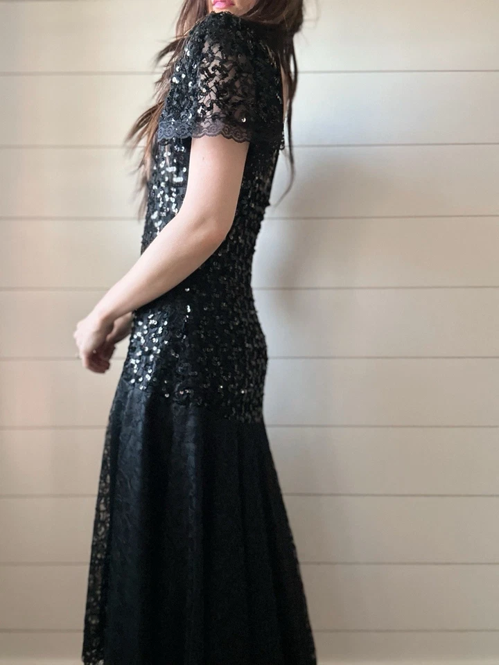 Vestido formal de lentejuelas corpiño de graduación cintura caída gótico Lilith oscuro de la década de 1980  Foto 2 de 4