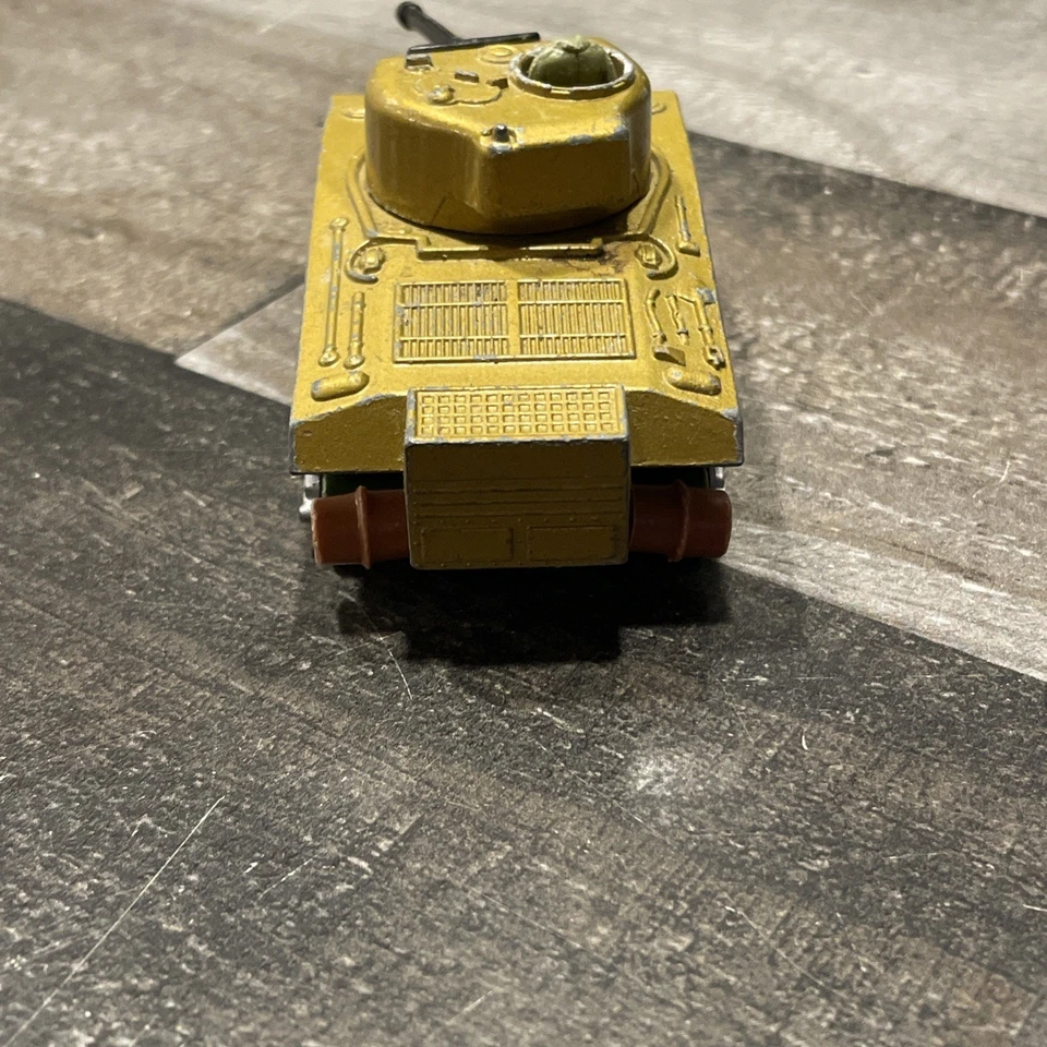Vintage 1974 Matchbox Battle Kings K-101 Diecast Sherman Tank - Image 3 of 4
