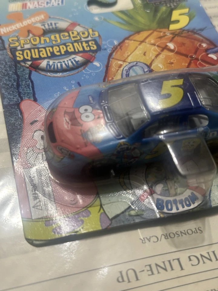 New 2004 NASCAR Lowes Racing Kyle Busch 1 64 SpongeBob Movie Die-cast Car - Image 2 of 4