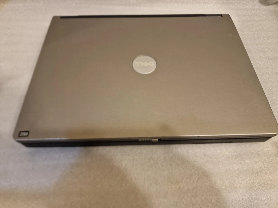 Dell Inspiron 1300 Celeron M 1.6GHz 40gb Hdd Untested Read Description - Image 2 of 4