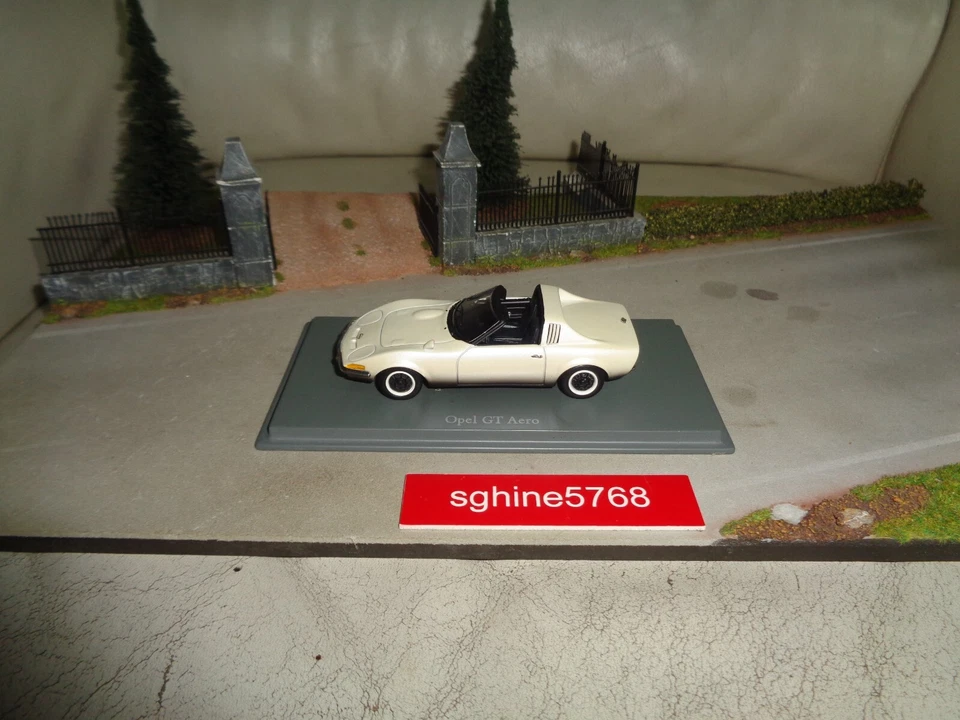 Neo 1/43 - Opel GT Aéro ( résine ) - ER - Photo 3/4