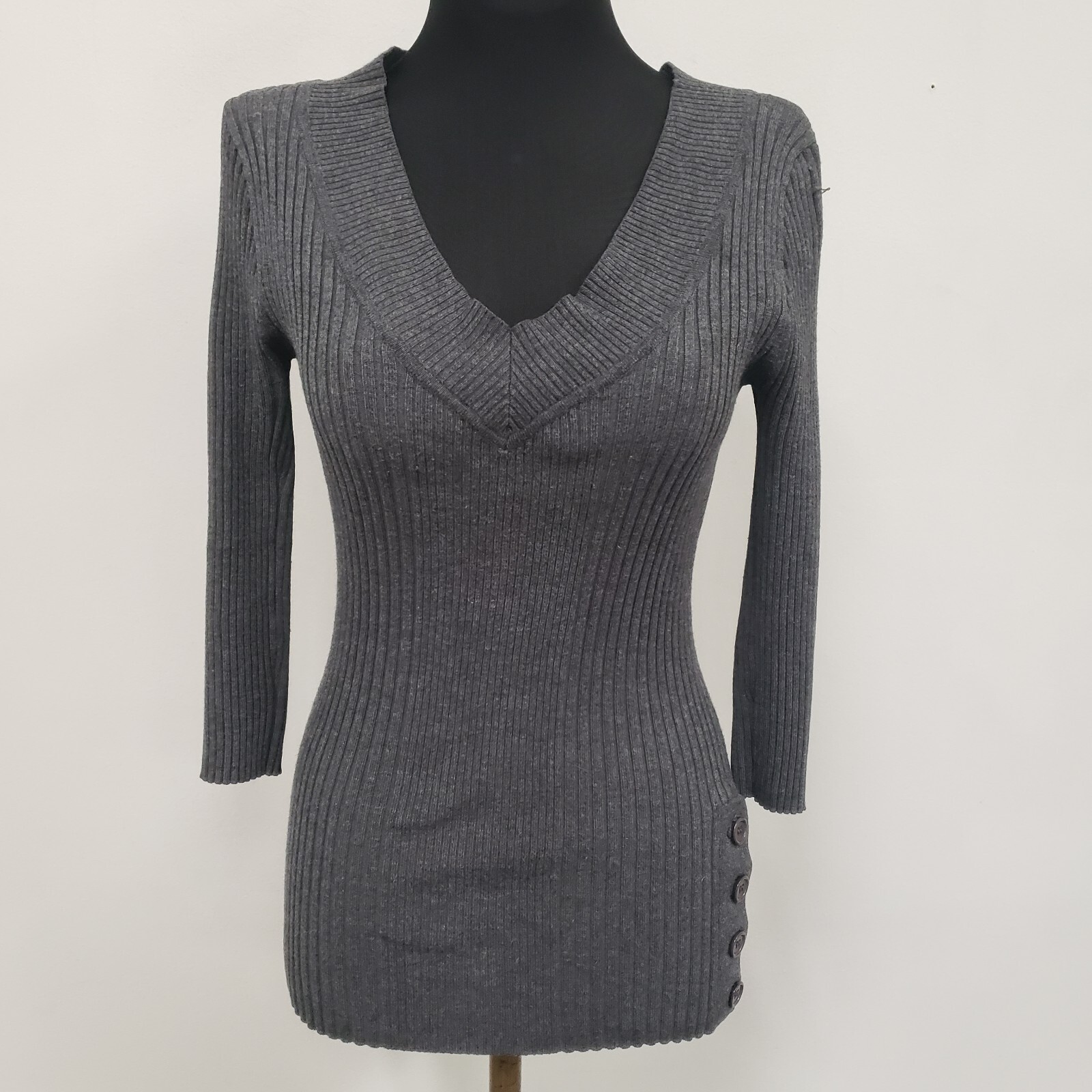 Y2K Vintage Gray Ribbed V-Neck Fitted Top Size M Bella Swan Style